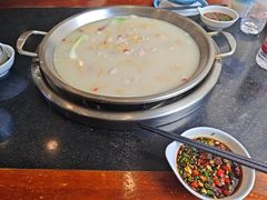 -老来福·非遗酸汤兔(凯旋路店)