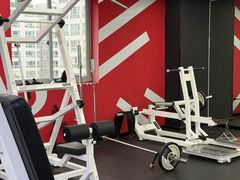 -越·健身工作室(华尔兹广场写字楼B栋店)