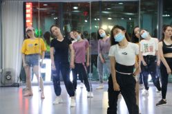 -STAR舞蹈工作室