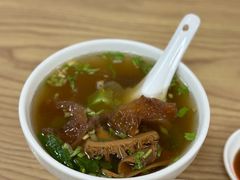 牛腩汤-彬记牛肉粿