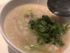 -港丽餐厅(高德置地店)