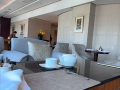 -怡咖啡海鲜自助餐厅(浦东香格里拉店)