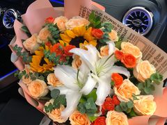 -天津波士信达奔驰4S店(卫津南路店)