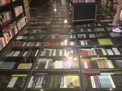 店内环境-钟书阁(松江泰晤士小镇店)