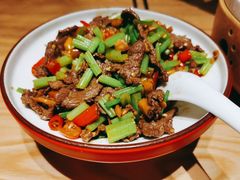 野山椒牛肉-胡子大厨·超级小炒肉(晶耀前滩店)