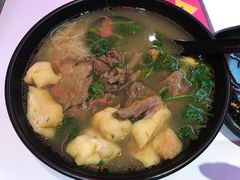 油豆腐牛肉粉丝汤（咖喱）-小杨生煎(湟普汇店)