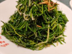 红柳枝凉菜第一道-红柳枝滩羊烧烤·非遗