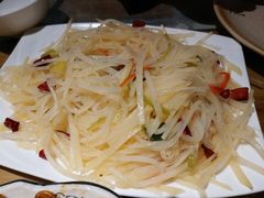 -老陕味道主题餐厅煎饼坊(东关店)