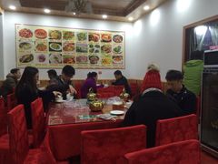 -乡土特色.冷锅鱼.牦牛肉汤锅