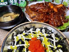 -喇喇排骨火锅·传统韩式脊骨汤(望京西园总店)