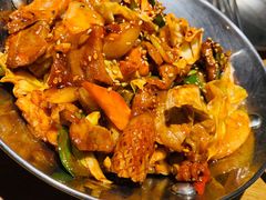 鱿鱼炒五花肉-富乐满韩国正宗炸鸡韩国料理(虹泉路店)