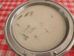 鮰鱼头鱼二吃奶汤-巴陵全鱼席(湖南老字号汴河街店 )