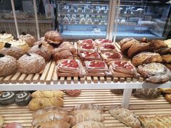 -焙丽拾光(麦凯乐直营店)