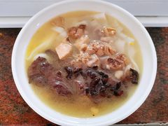 -文山荷鲜居(翠湖店)