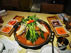 辣白菜脊骨火锅-韩香福脊骨汤锅(上杭路店)