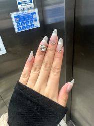 -槿里日式美甲工作室