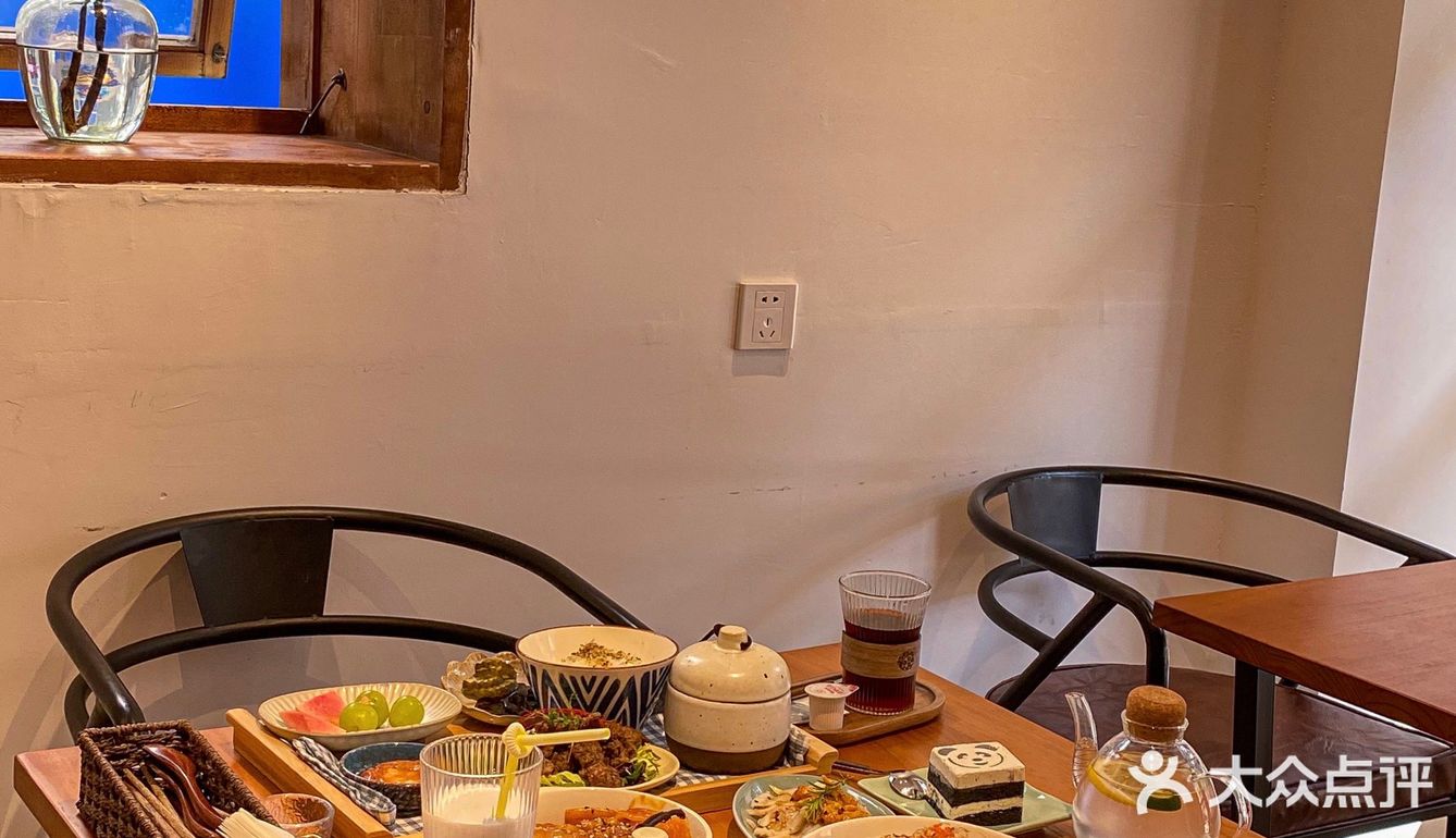  在南市场发现了一家新开的定食餐厅‼️