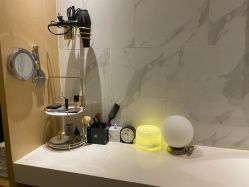 -香港倾城国际·美容美体中心