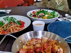 -théATRE茶聚场·餐厅(环球金融中心店)