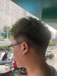 -苏豪美发S A L O N烫发染发