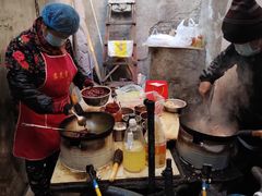 -老婆婆炒饭(小白楼1902欧式风情街店)