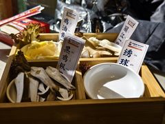 山珍菌拼盘-阿婆情腊排骨火锅·野生菌季(古城旗舰店)