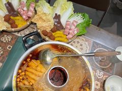 -顶上头•螺蛳粉火锅(德思勤复地星光店)