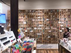 -猫的天空之城概念书店(杭州南宋御街店)