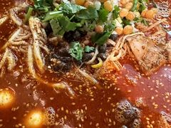 -张翻越·川渝冒菜·武汉黑鸭煲(城北万象城店)