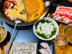 -渝大龙重庆火锅(温泉月亮湾店)