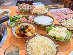 -黔三一夺夺粉酸汤火锅(百信店)