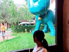 -莓园冰淇淋店