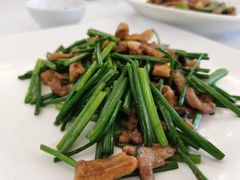 韭菜花炒肉丝-稻香酒家·33年老字号·港式粤菜(富邦中心店)