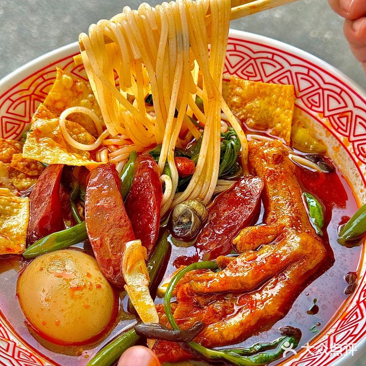 在阳朔！必去吃的正宗桂林米粉！！超级好吃