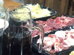 -果松木炭酸菜铜火锅·外婆参鸡汤