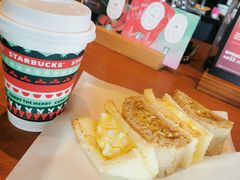 -星巴克(西安曲江银泰店)