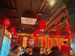-爱你您·自家鱼塘·活水喷泉鱼火锅(八里店)