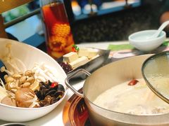 菌类拼盘-洪氏嗨捞·猪肚鸡火锅(阳光天地店)