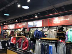 -PUMA品牌自营折扣店(百联奥特莱斯店)