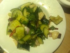 素拍黄瓜-关东小磨东北菜(上海长风大悦城店)