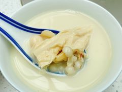 -肥仔文澳门猪骨煲(南京西路店)