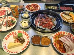 -哈哈碳都·牛肋条无限自助烤肉(台江万达店)