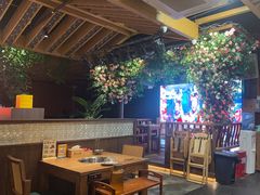 -野山舂·贵州现舂酸汤火锅(鸿通城店)