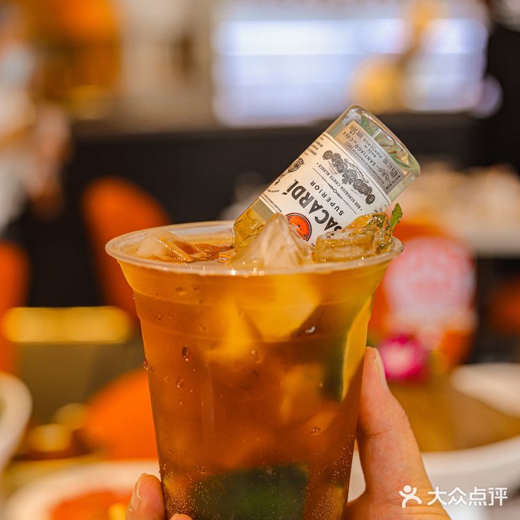 手切水牛毛肚爆脆!这家火锅太绝了