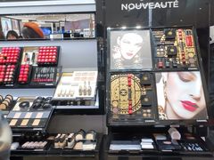 -CHANEL(IFS国金中心店)
