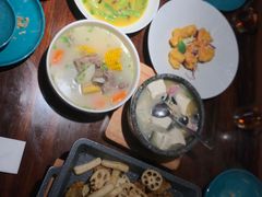 -荷塘秋月·本帮江浙菜(国权路店)