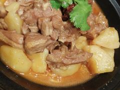 -云海肴·汽锅鸡·云南菜(天山百盛优客店)