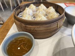 蟹粉小笼包-馋三尺蟹粉小笼(人民广场店)