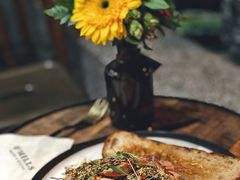 烤三文鱼沙拉-O'mills Sourdough Bakery&Bistro(永嘉路店)