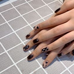 -UGIRL有个美甲